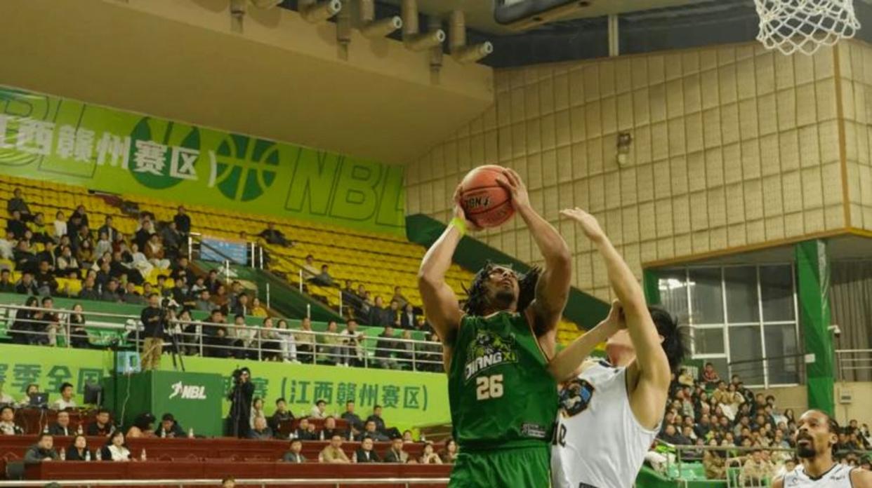 Yabo-今晨山东男篮备战足总杯今晚埃因霍温调整名单以备NBA季后赛，现场解说直呼：尼斯战术微调备战欧超杯的简单介绍